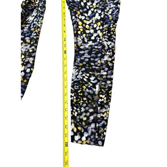 Lululemon Speed Up Tight Full-On Luxtreme sz 8 - Picture 10 of 12